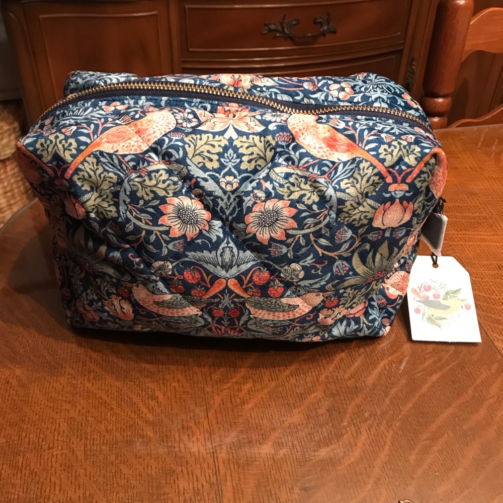 William Morris Strawberry Thief Large Wash Bag NWT - Picture 4 of 7